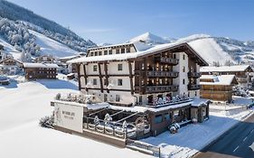 Mygoodlife Hotel & Bar